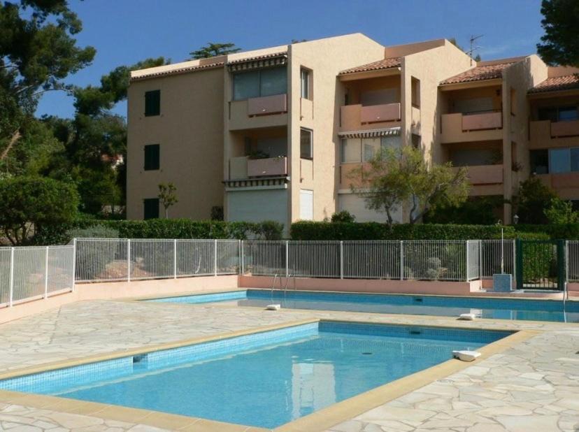 Studio Avec Piscines A 500M De La Plage Bandol Exterior foto